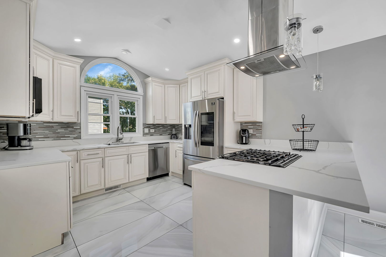 369 Twin Creeks Drive Property Photo 11