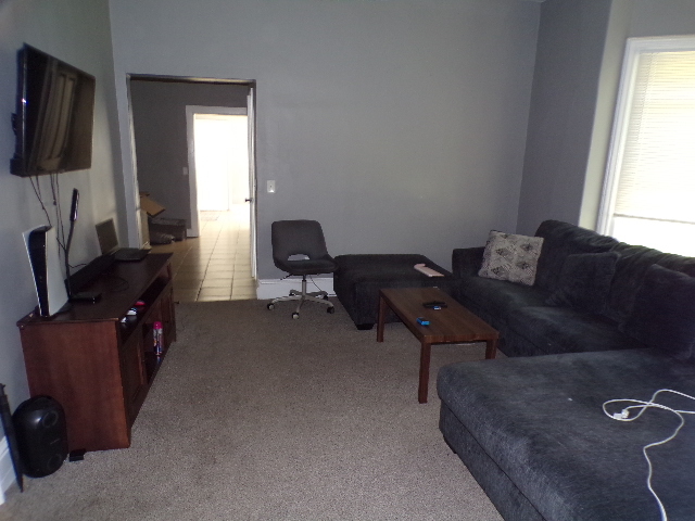710 E 13th Street Property Photo 3