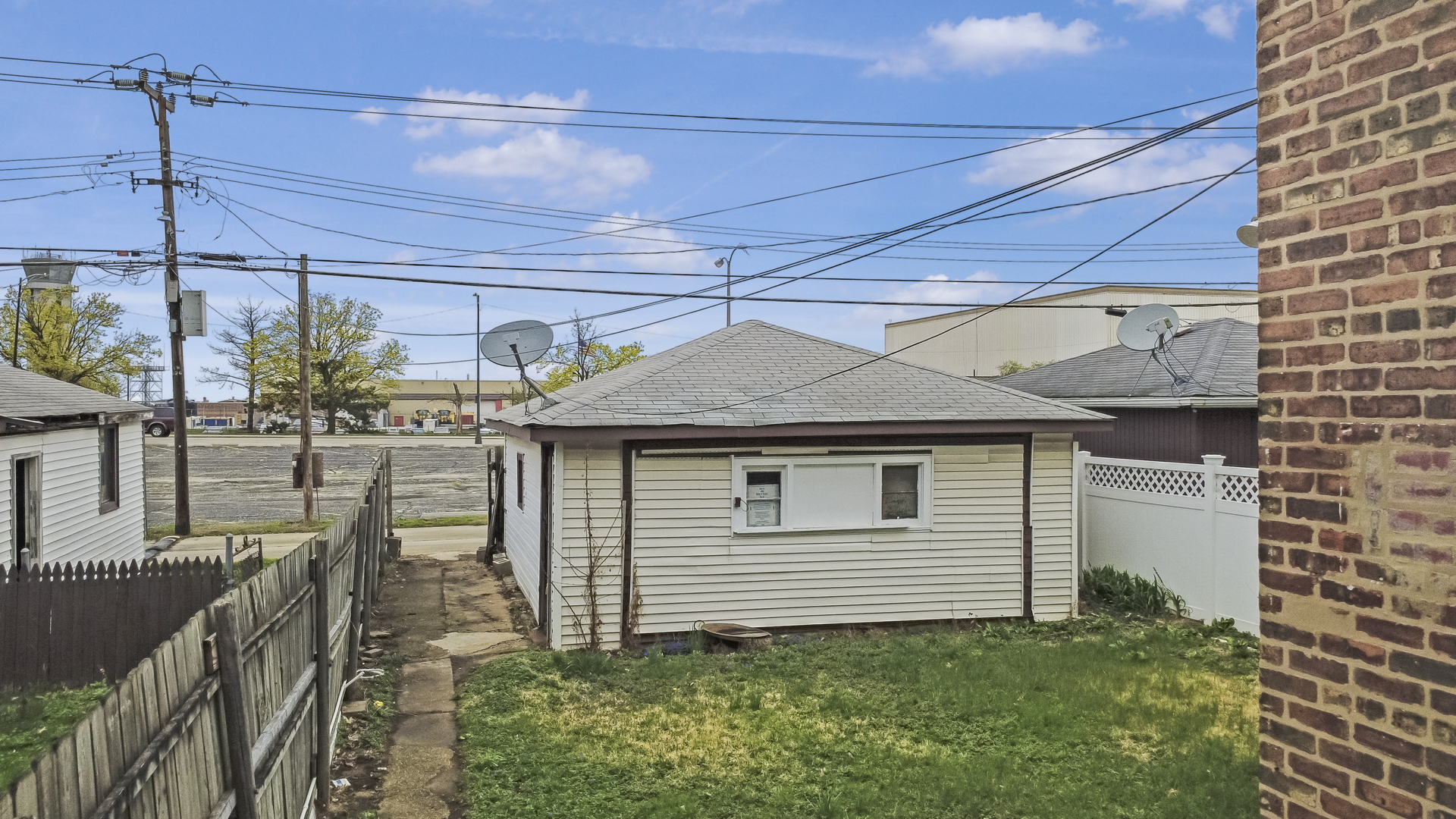 5156 W 63rd Place Property Photo 2