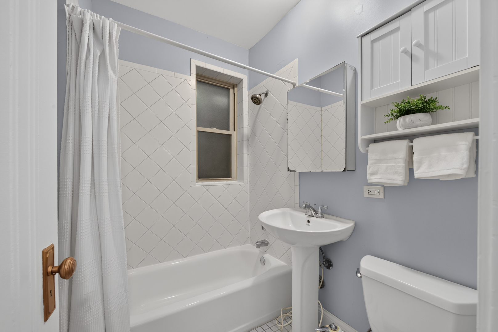 406 Wesley Avenue 1 Property Photo 8