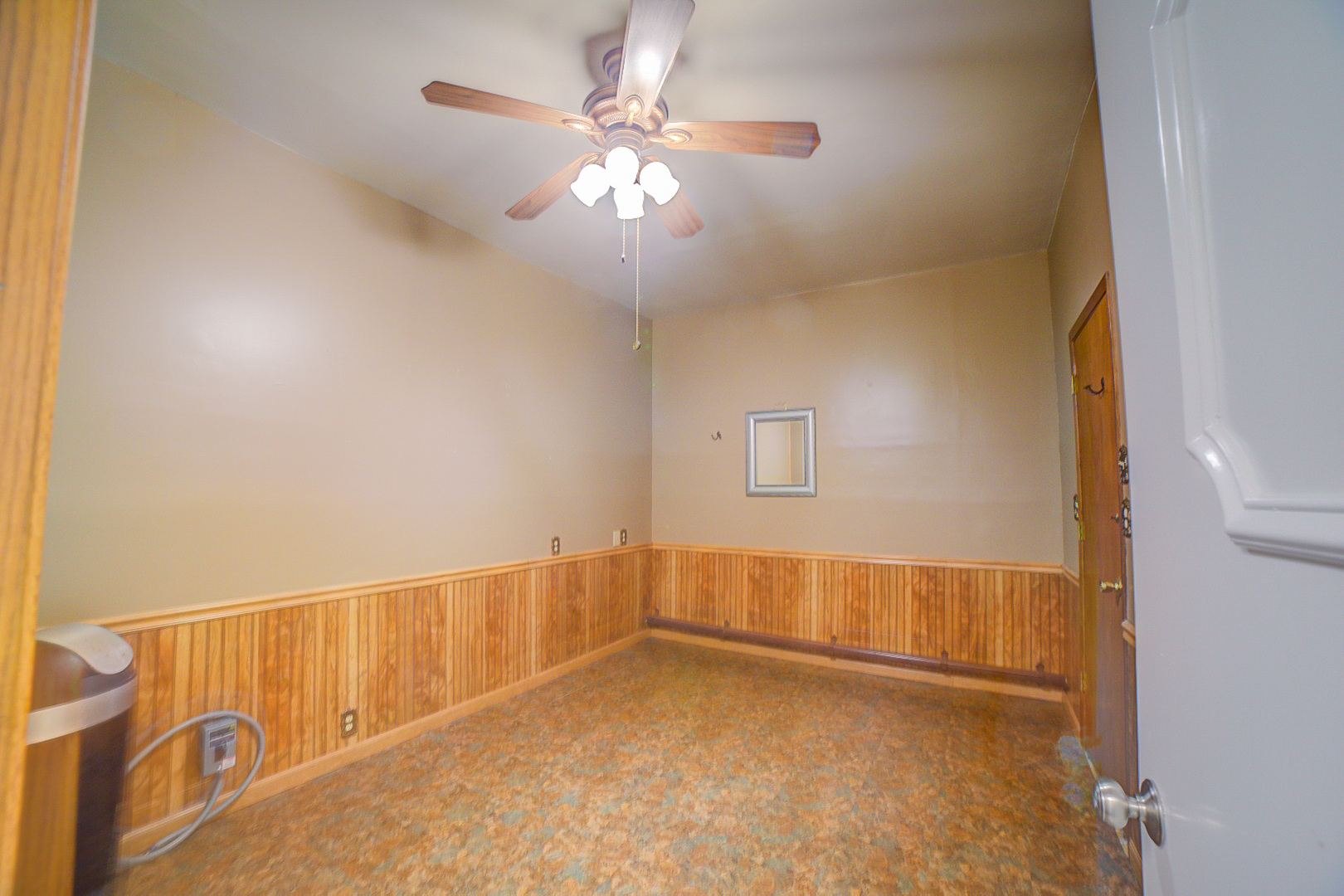 113 W Garfield Avenue Property Photo 16