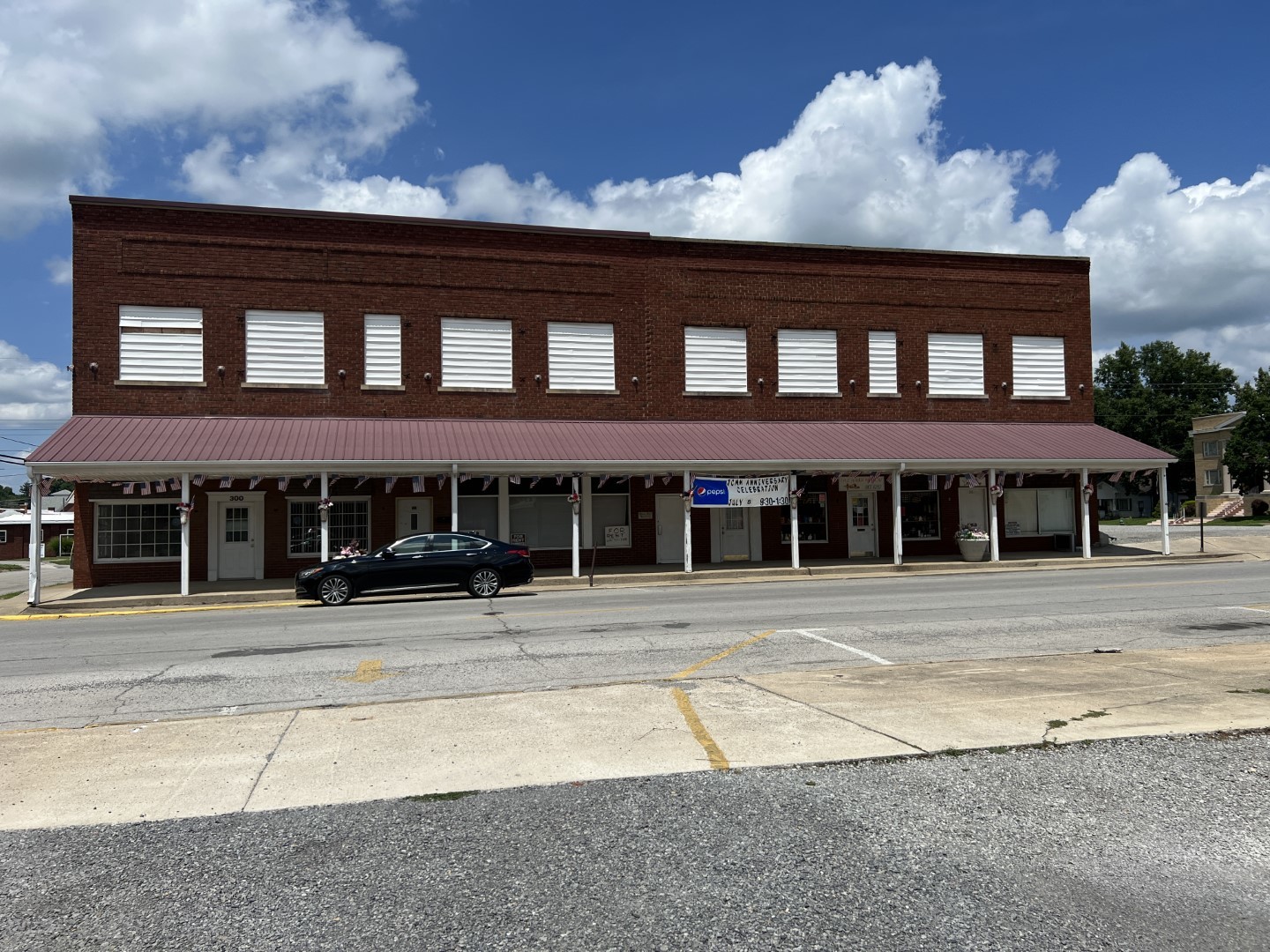 300 E Broadway Boulevard