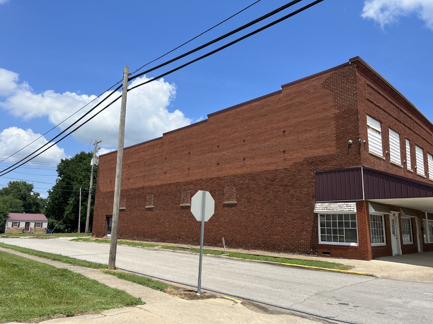300 E Broadway Boulevard Property Photo 2