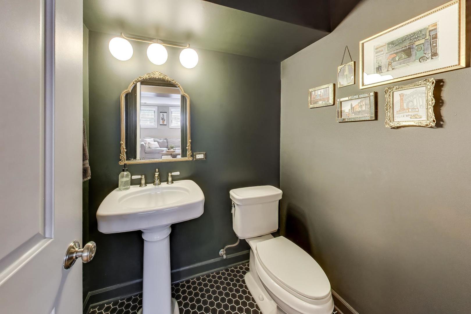 4834 N Kenmore Avenue Gn Property Photo 10