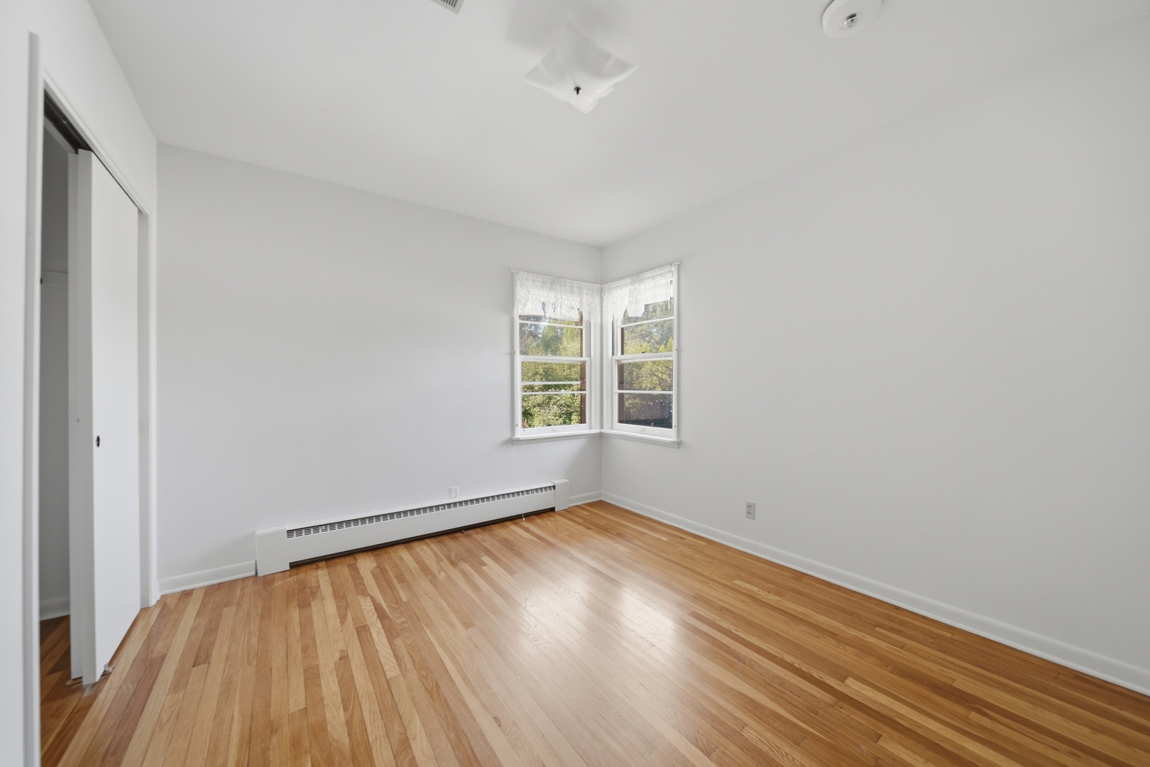 1213 Douglas Terrace Property Photo 15