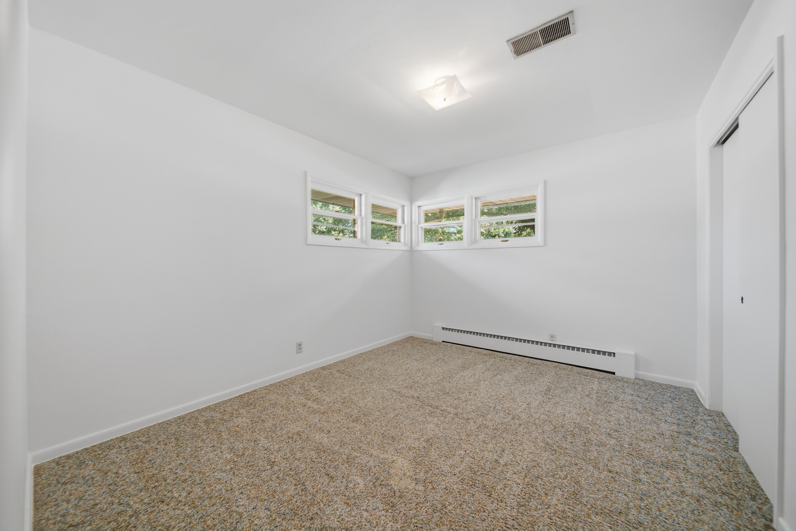 1213 Douglas Terrace Property Photo 17
