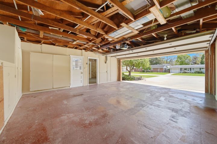 1213 Douglas Terrace Property Photo 19