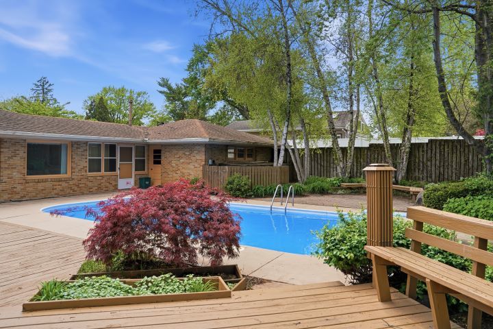 1213 Douglas Terrace Property Photo 26