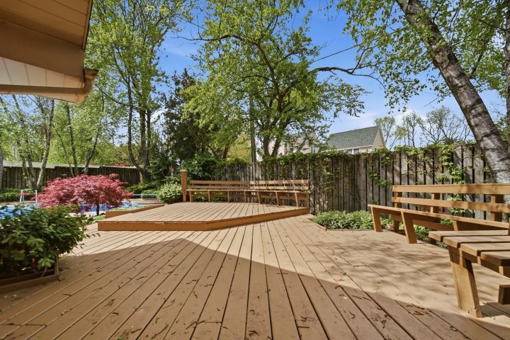 1213 Douglas Terrace Property Photo 27