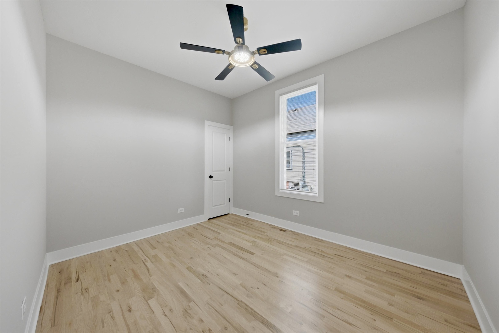 10546 S Avenue J Property Photo 15