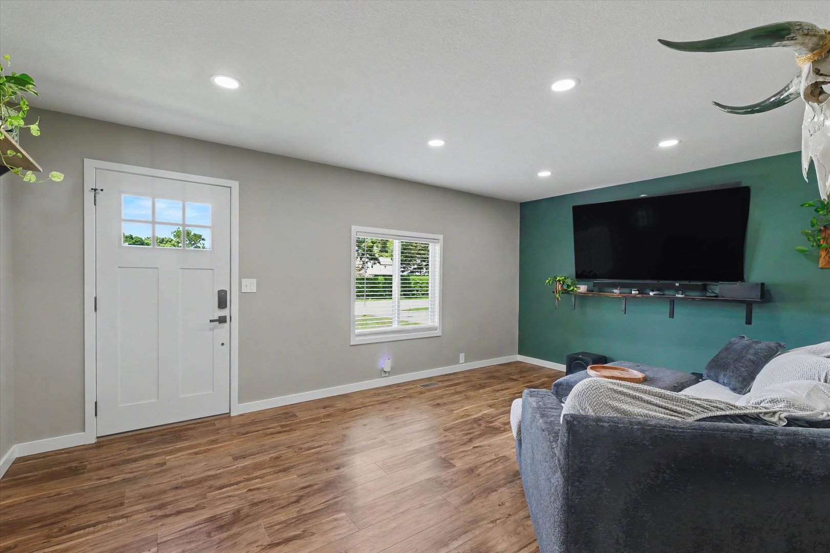 205 S Washington Street Property Photo 10