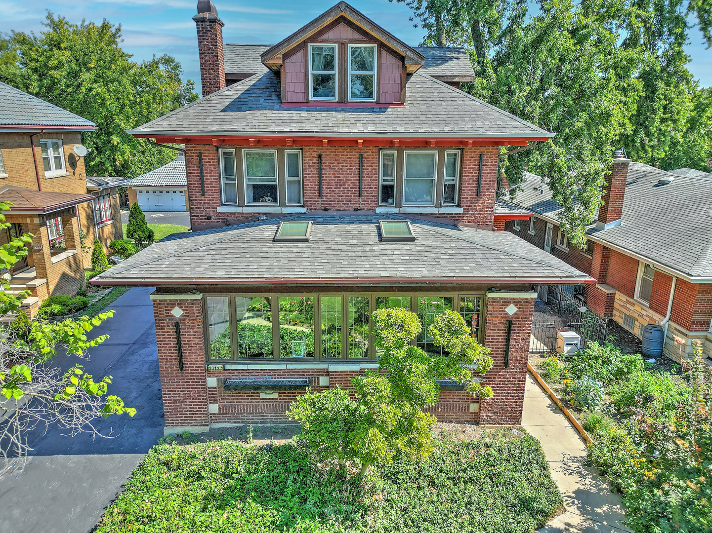 10127 S Hoyne Avenue Property Photo 1