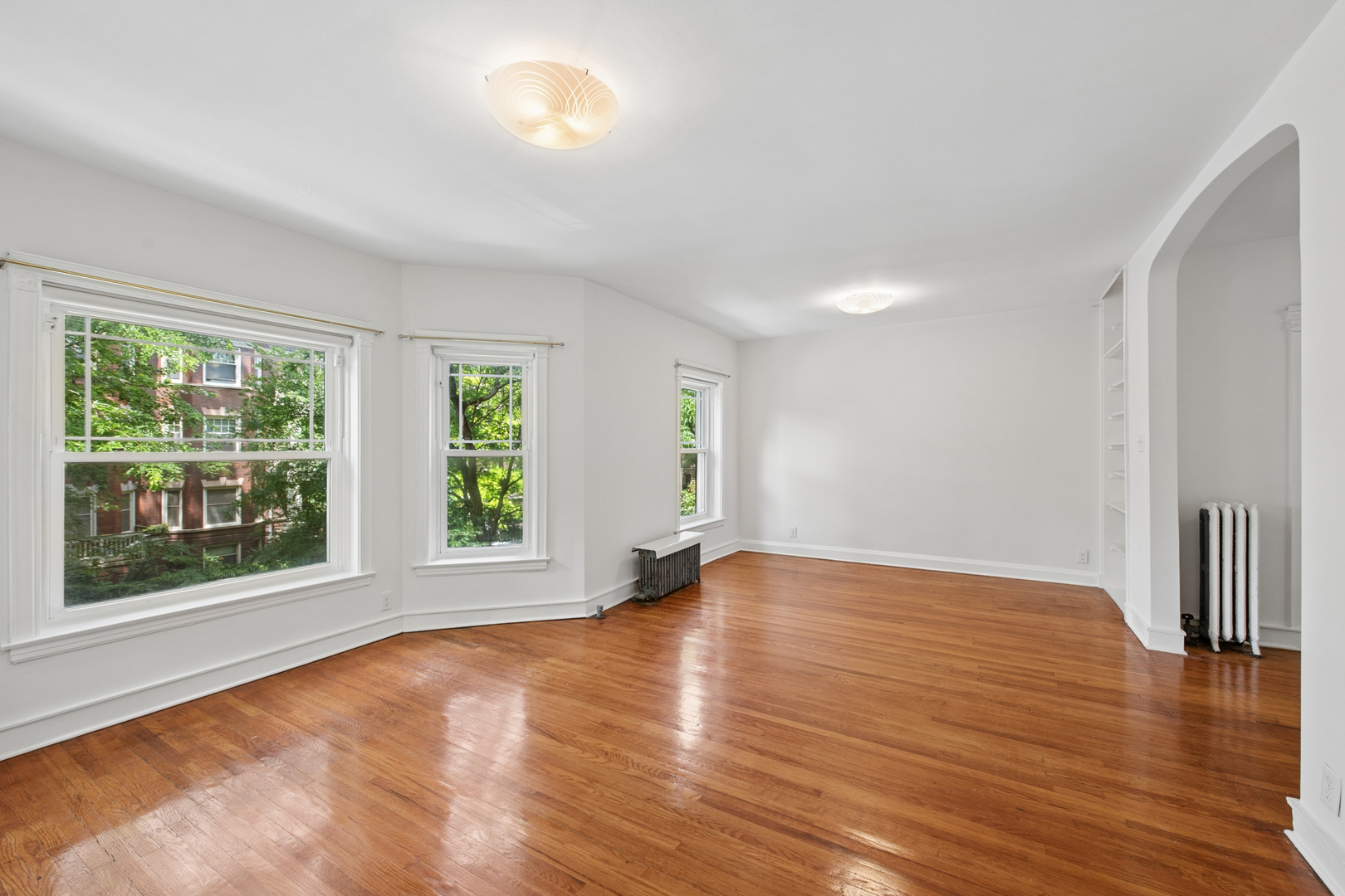 5715 S Blackstone Avenue 2s Property Photo 7