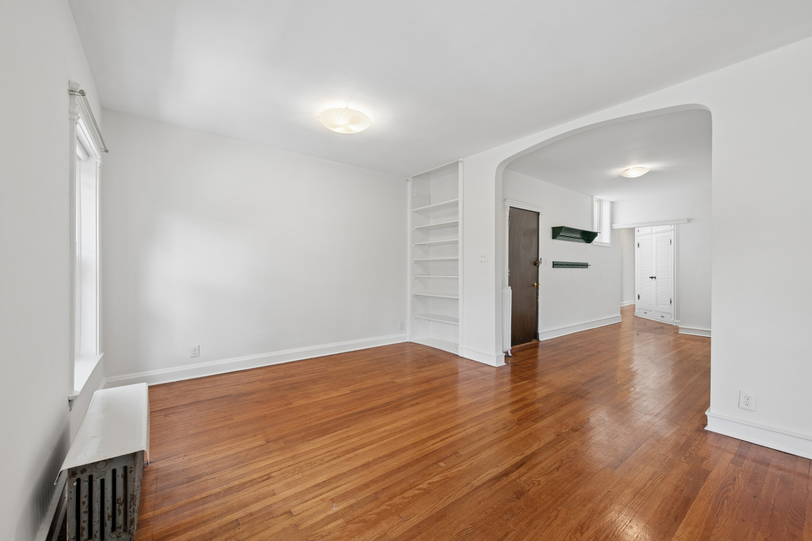 5715 S Blackstone Avenue 2s Property Photo 8