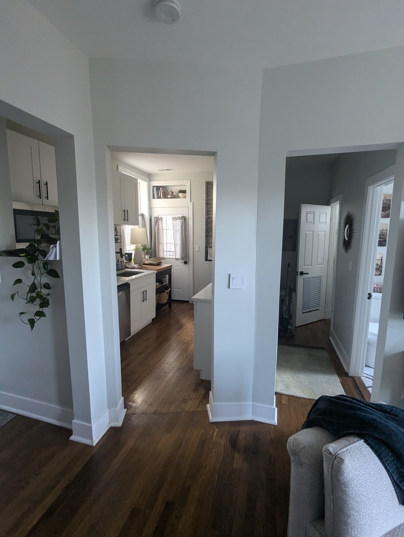 958 N Winchester Avenue 3n Property Photo 4