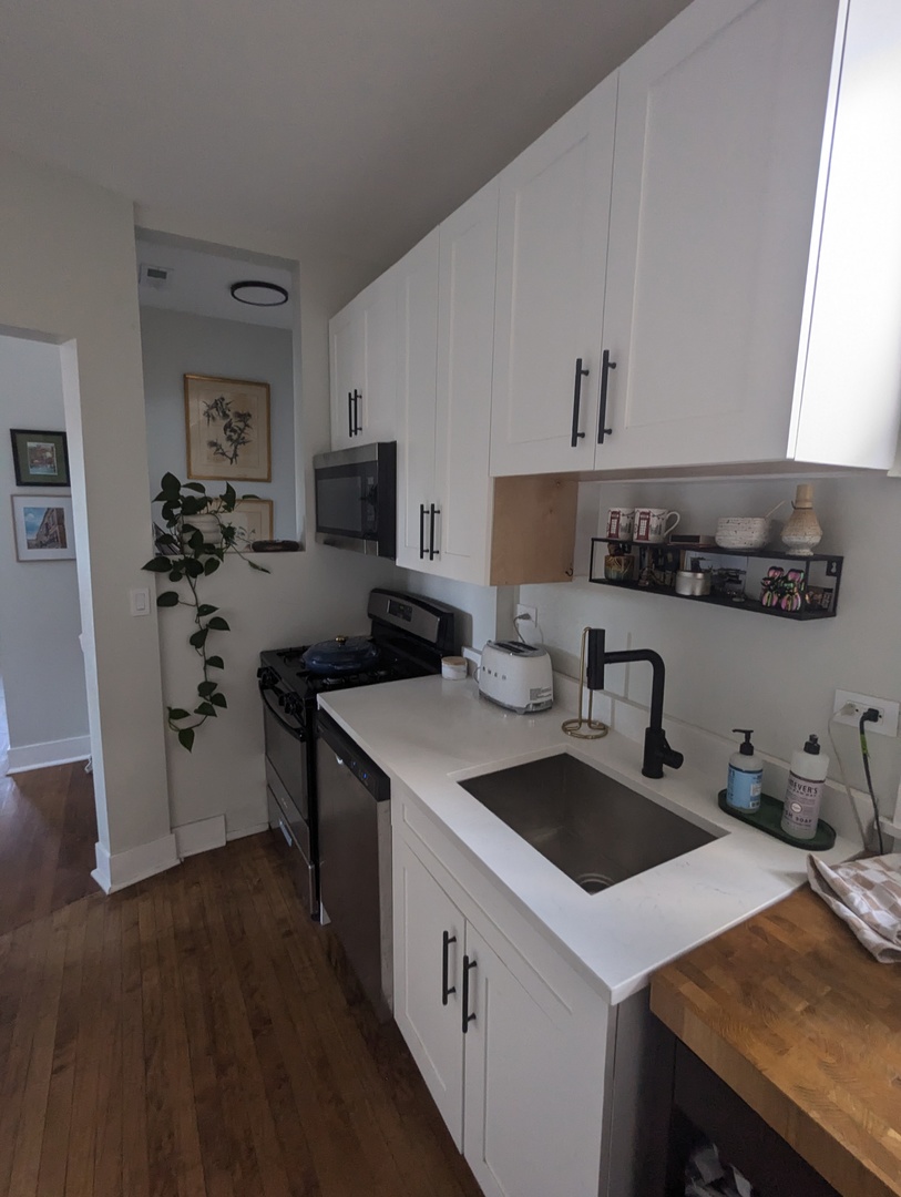 958 N Winchester Avenue 3n Property Photo 6