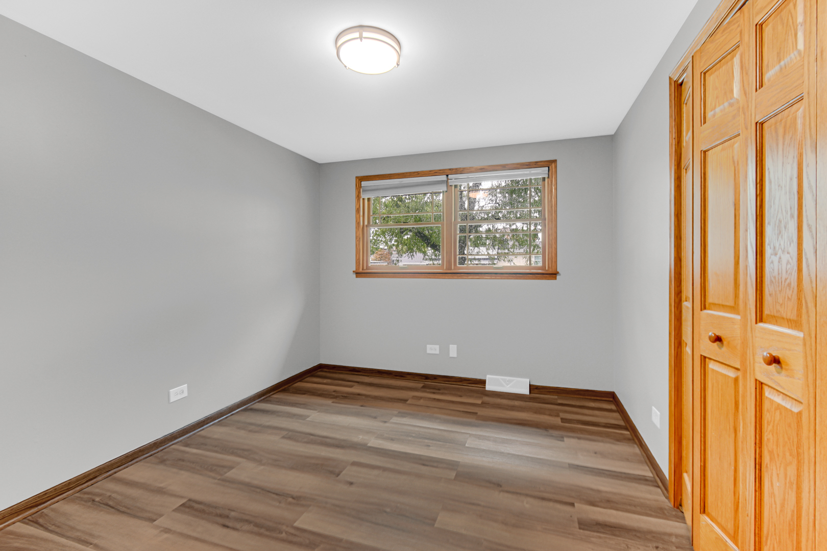17537 70th Court Property Photo 5