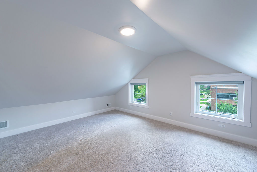 205 W Cook Avenue Property Photo 22