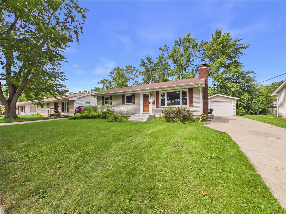 3320 Seward Avenue Property Photo 4