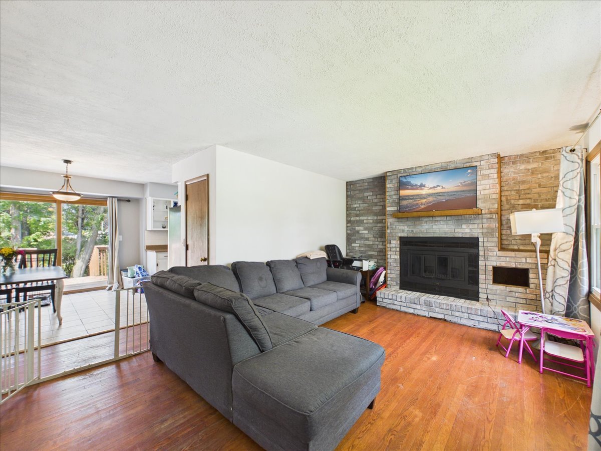 3320 Seward Avenue Property Photo 9