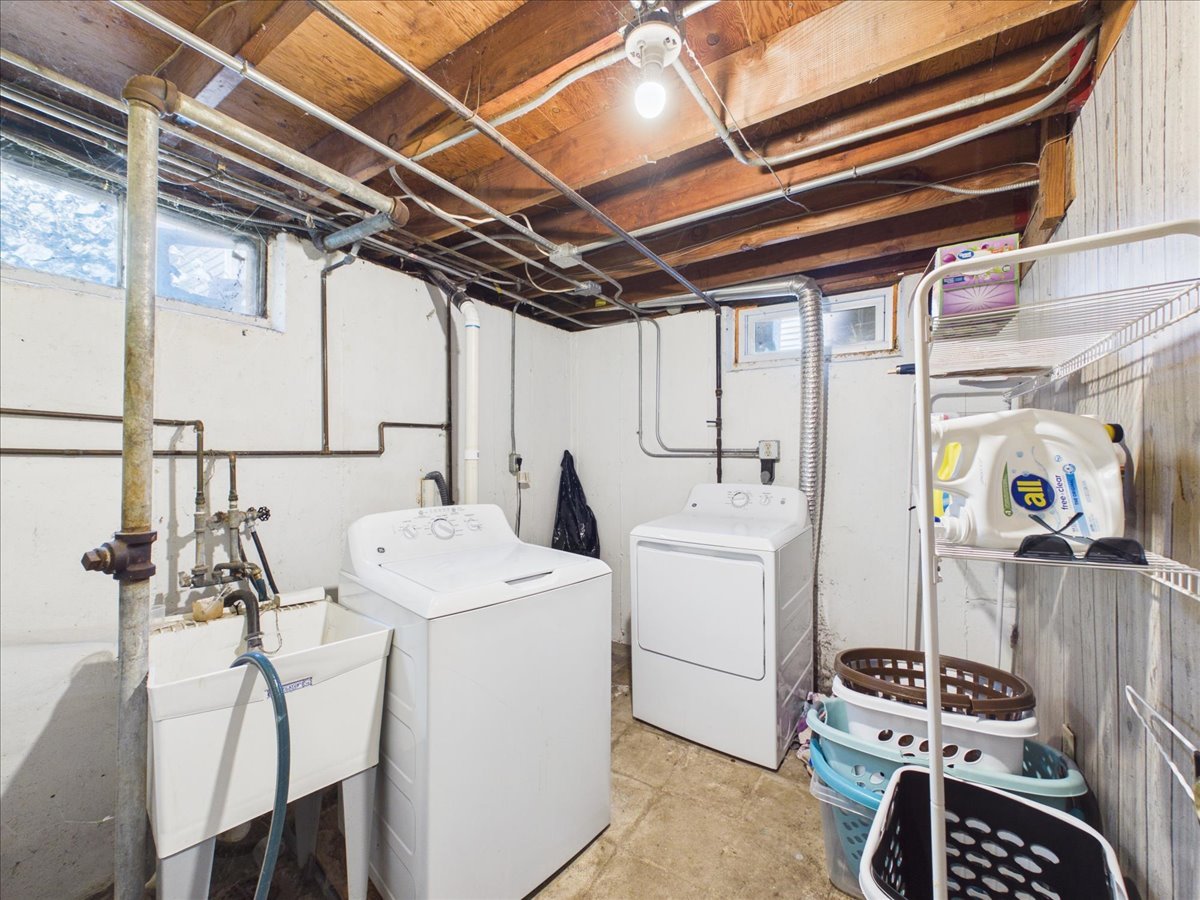 3320 Seward Avenue Property Photo 28