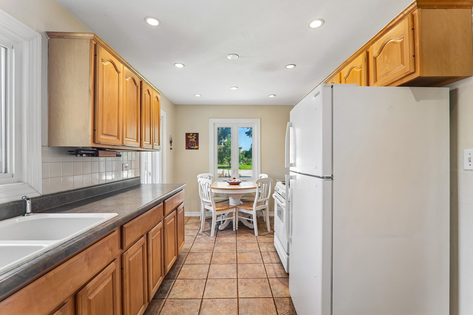 2870 Alden Lane Property Photo 6