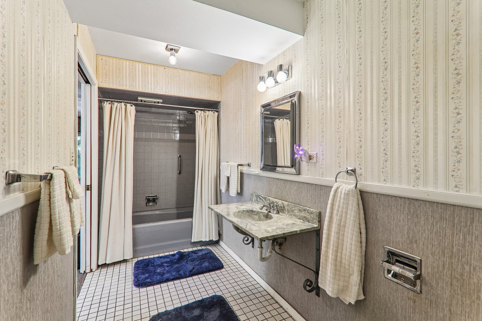 2870 Alden Lane Property Photo 12