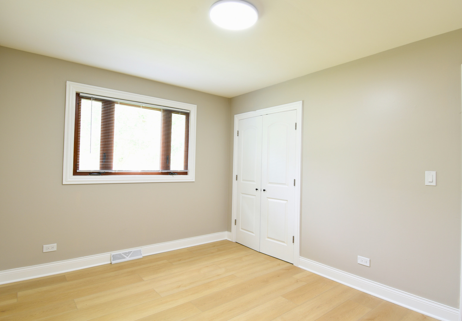 515 N La Londe Avenue Property Photo 10