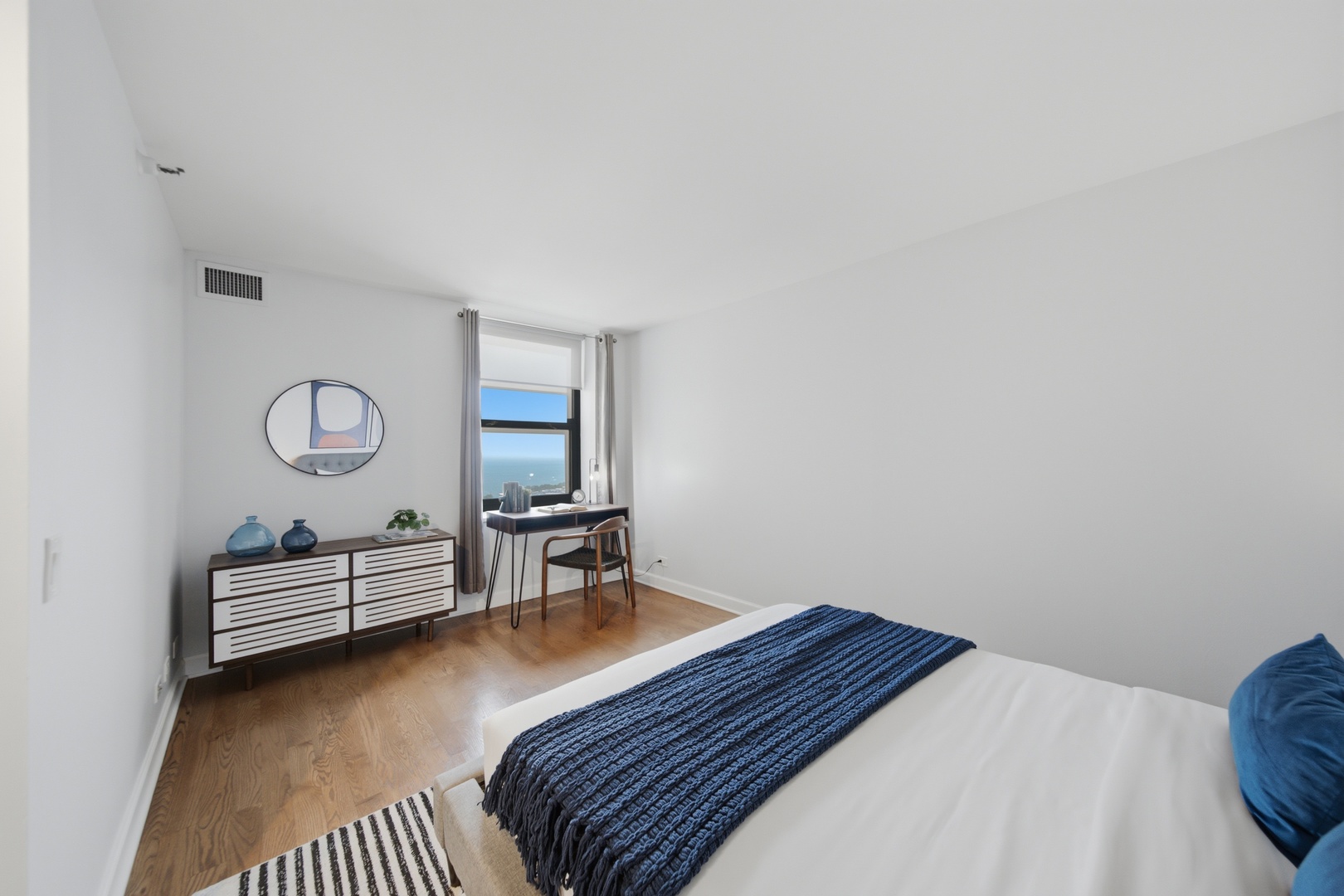 3660 N Lake Shore Drive 3903 Property Photo 12