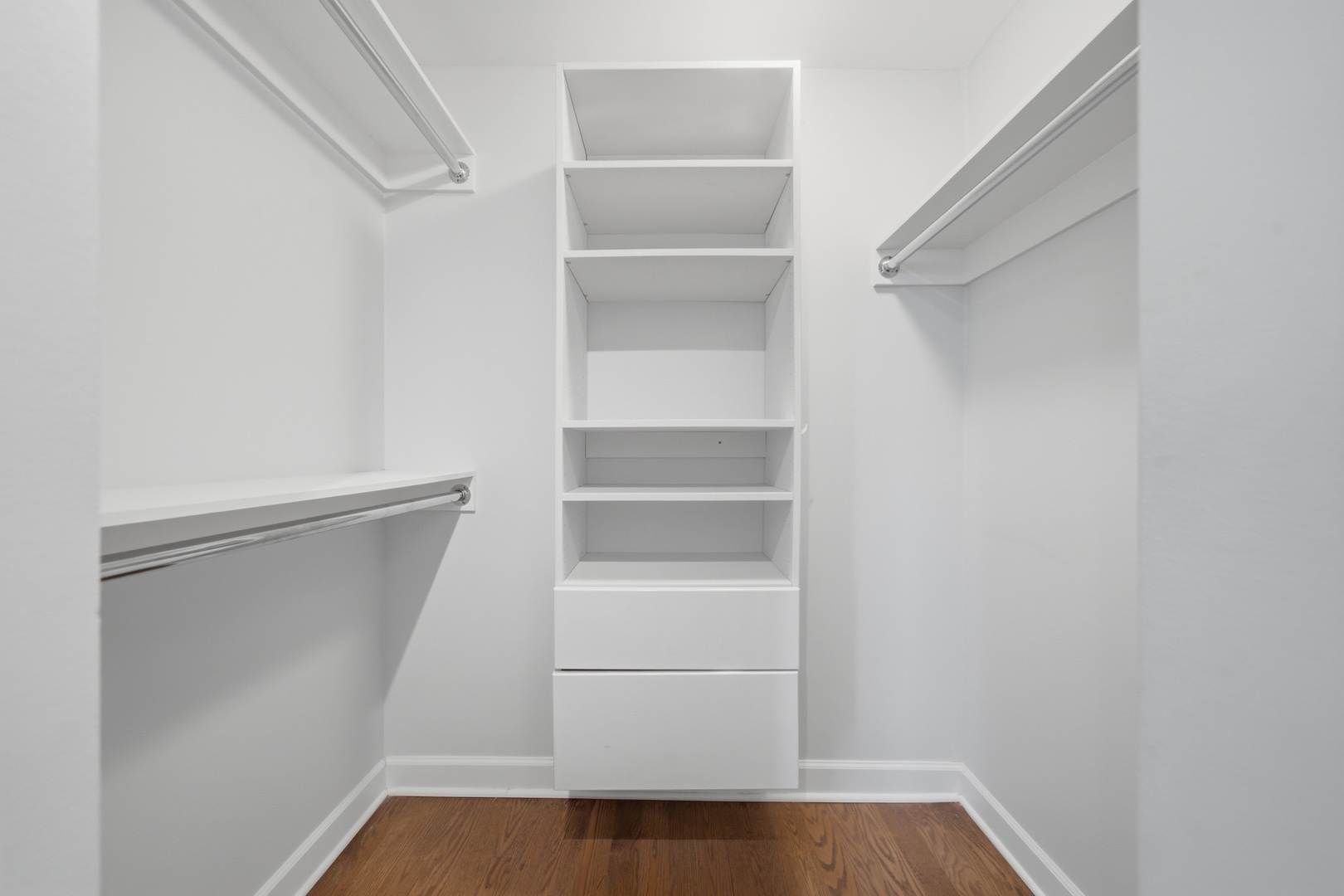 3660 N Lake Shore Drive 3903 Property Photo 17