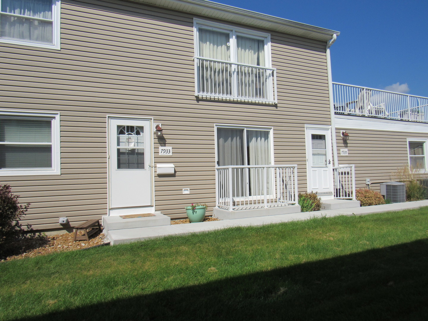 7933 163rd Place 126 Property Photo 1