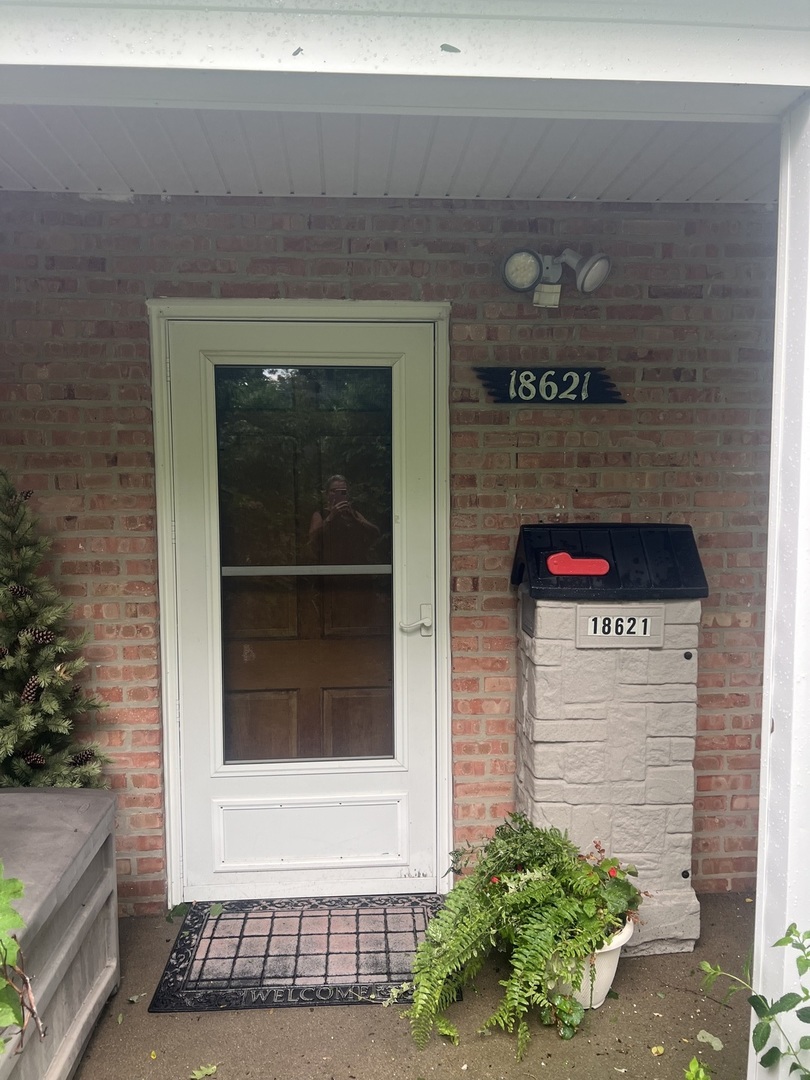 18621 Morris Avenue Property Photo 3