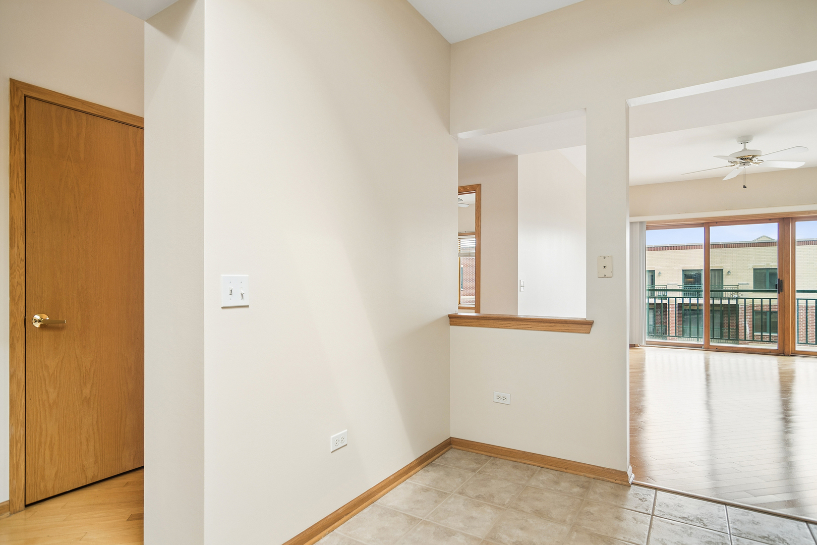 11 S Wille Street 705 Property Photo 2