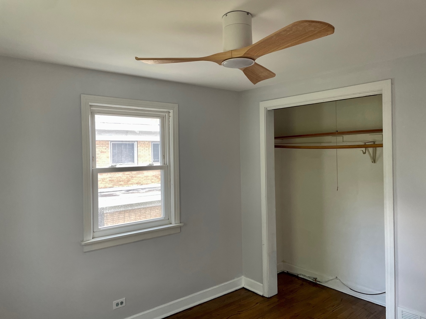 1122 N Harlem Avenue A Property Photo 8