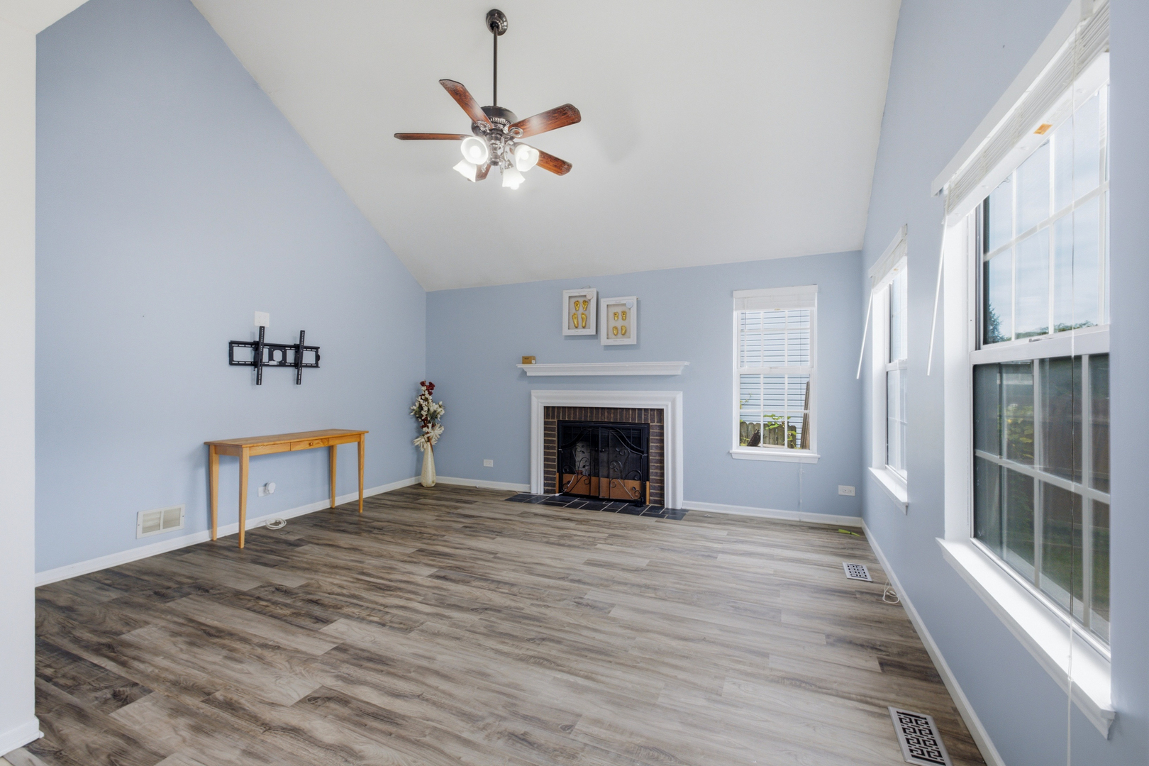 18 Truman Lane Property Photo 2