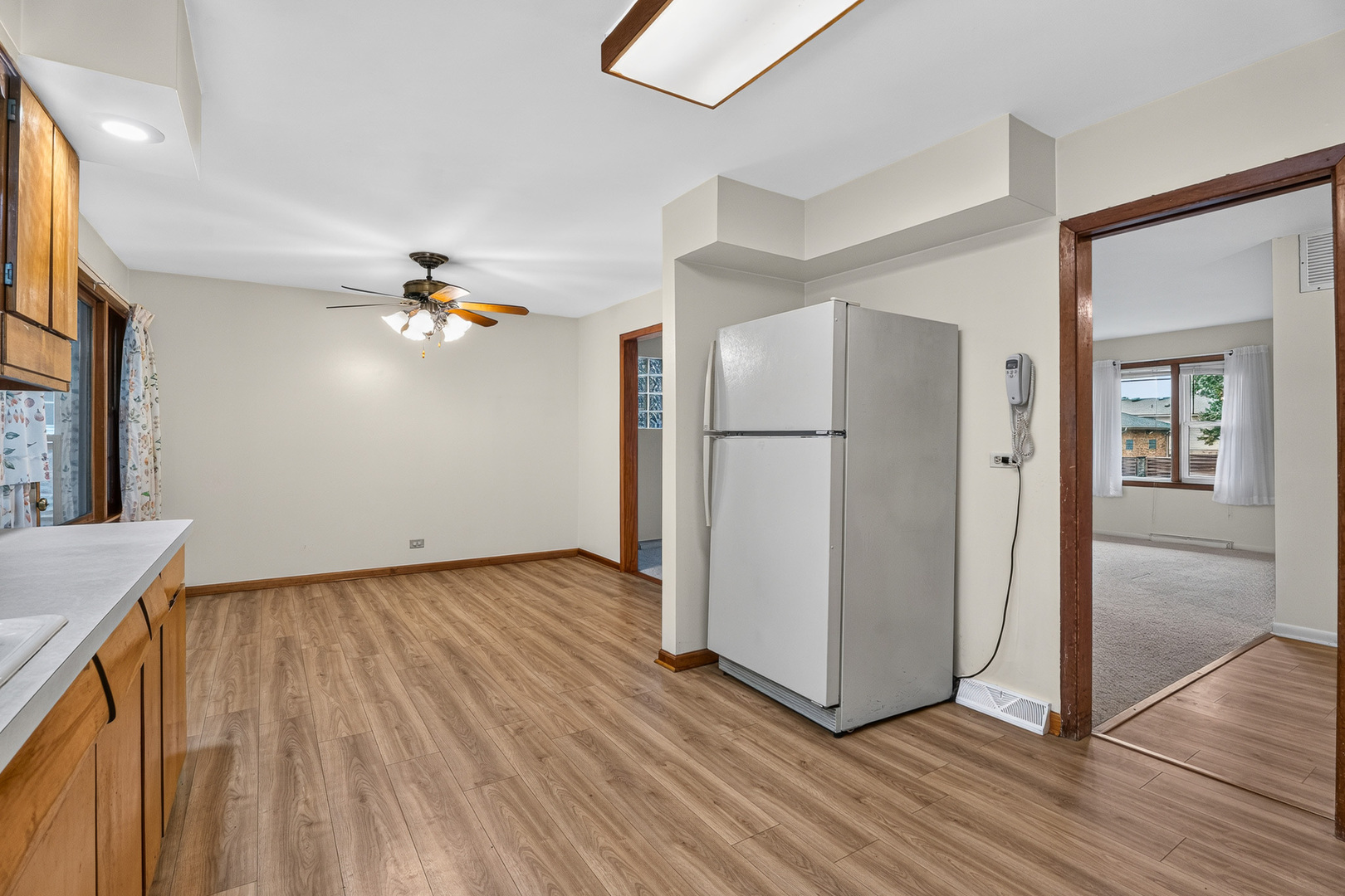 3341 Prairie Avenue Property Photo 8