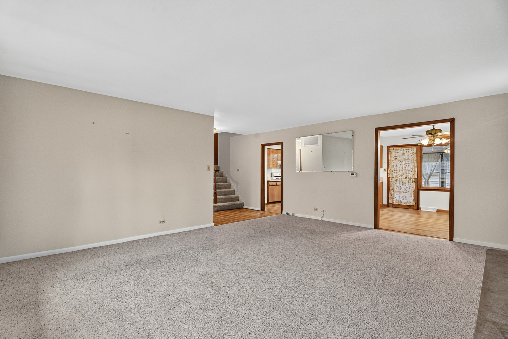 3341 Prairie Avenue Property Photo 12