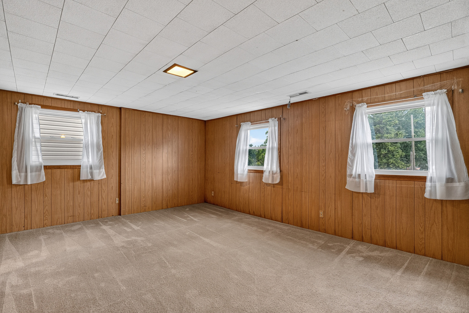 3341 Prairie Avenue Property Photo 25