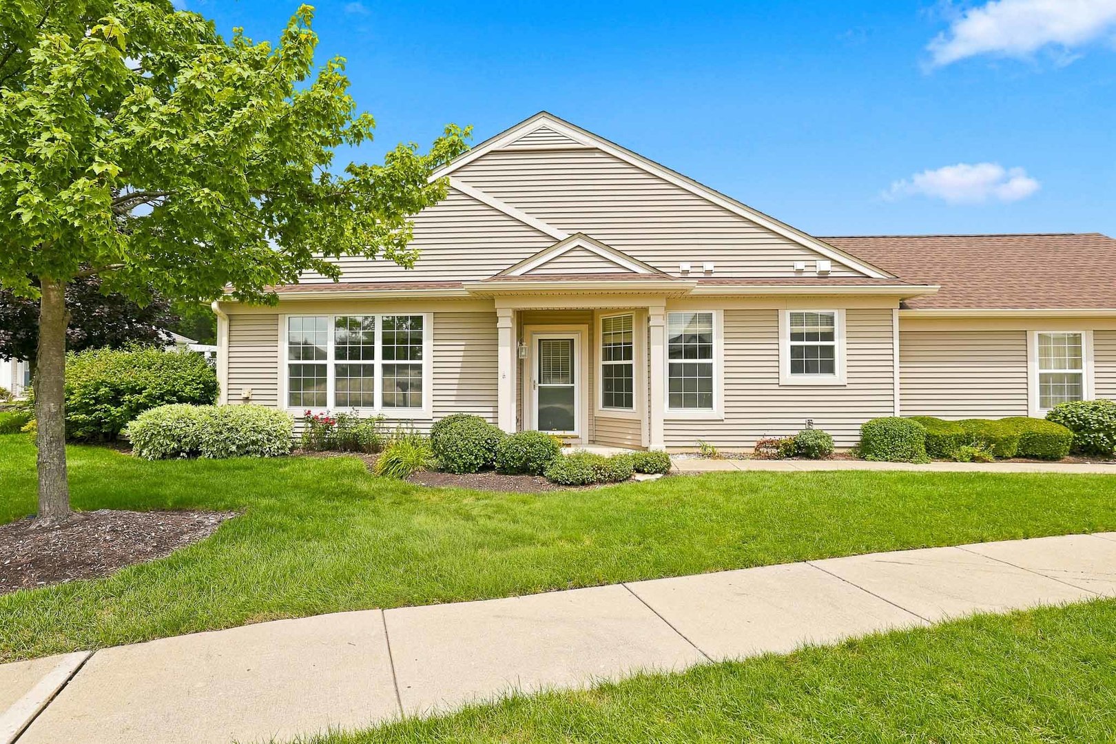 13674 Penefield Lane Property Photo 1
