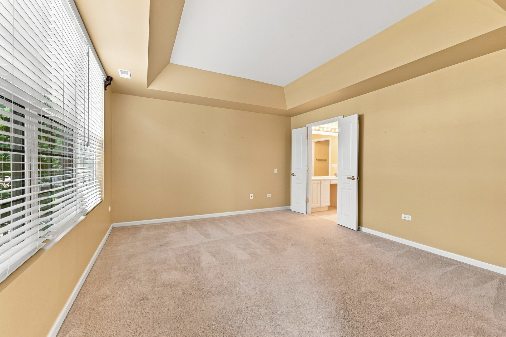 13674 Penefield Lane Property Photo 10