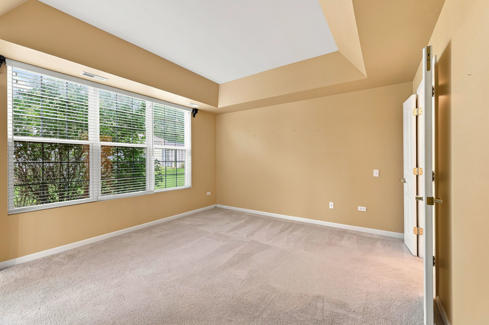 13674 Penefield Lane Property Photo 11