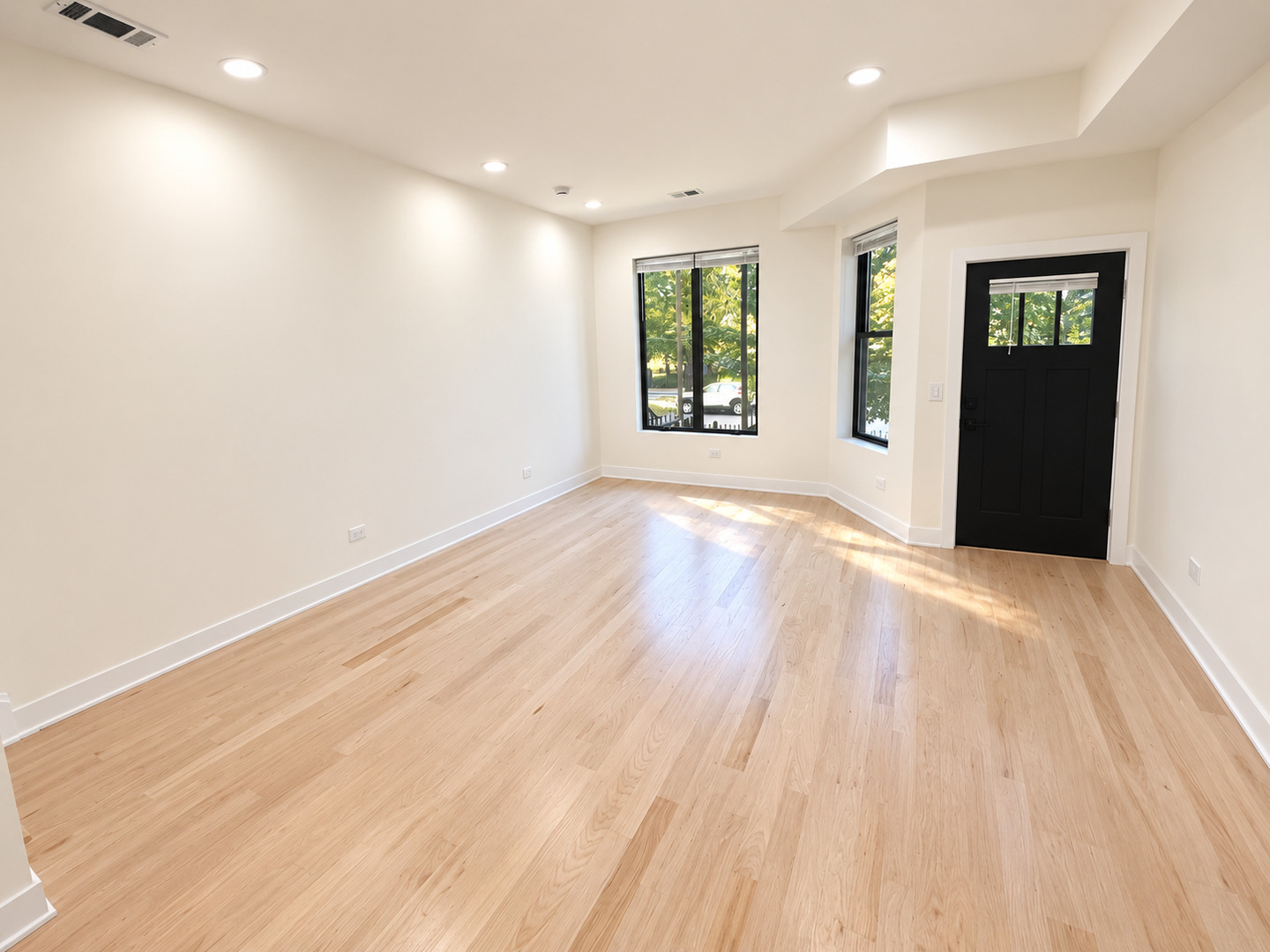 6148 S Ingleside Avenue Property Photo 6