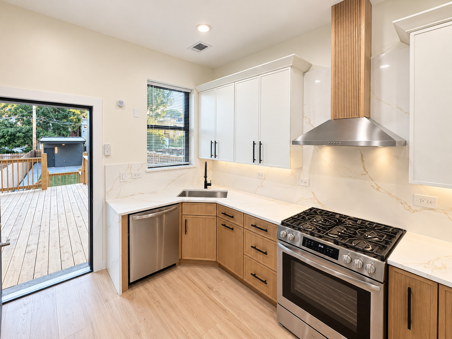 6148 S Ingleside Avenue Property Photo 18