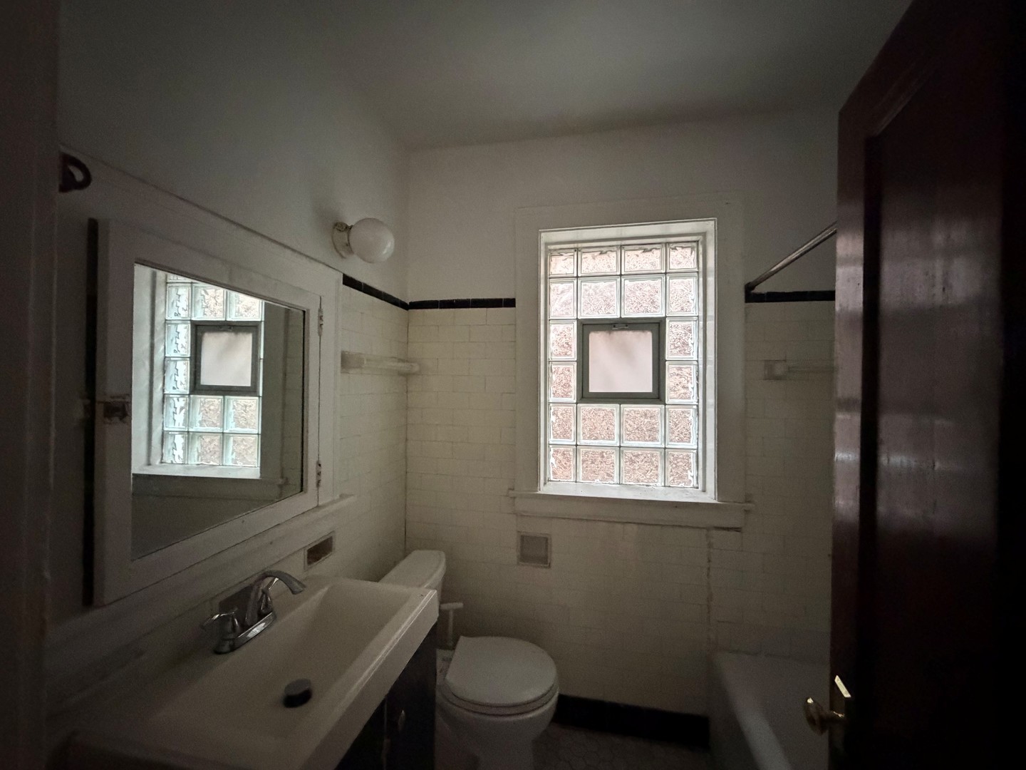 7811 S Constance Avenue 2 Property Photo 11