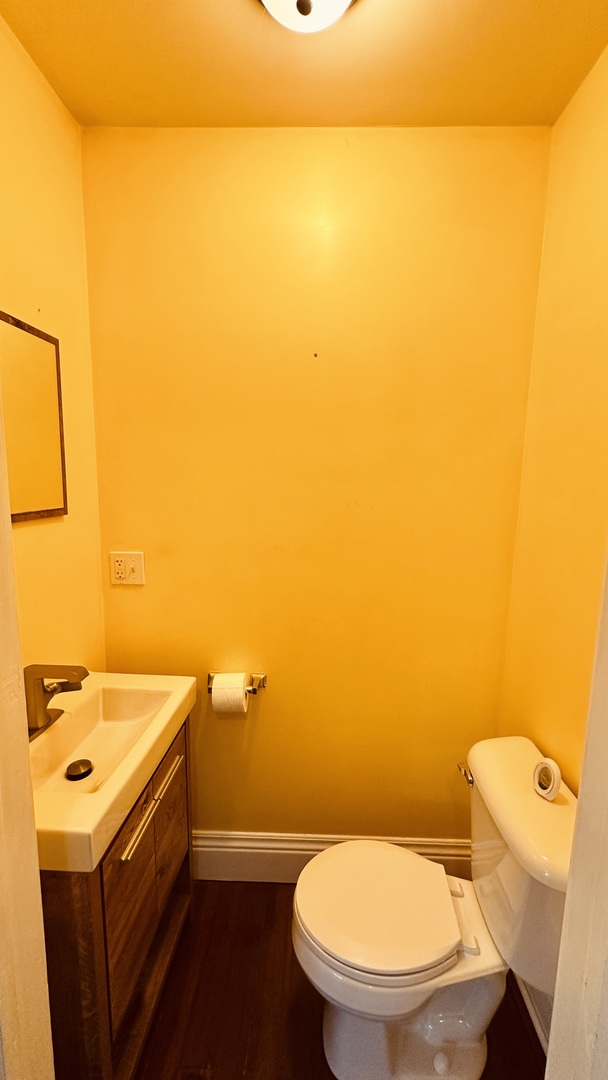 213 S Swift Street Property Photo 6
