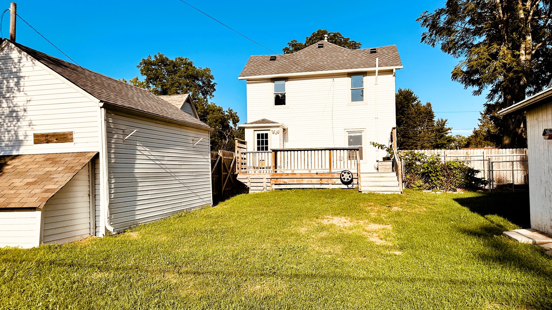213 S Swift Street Property Photo 35