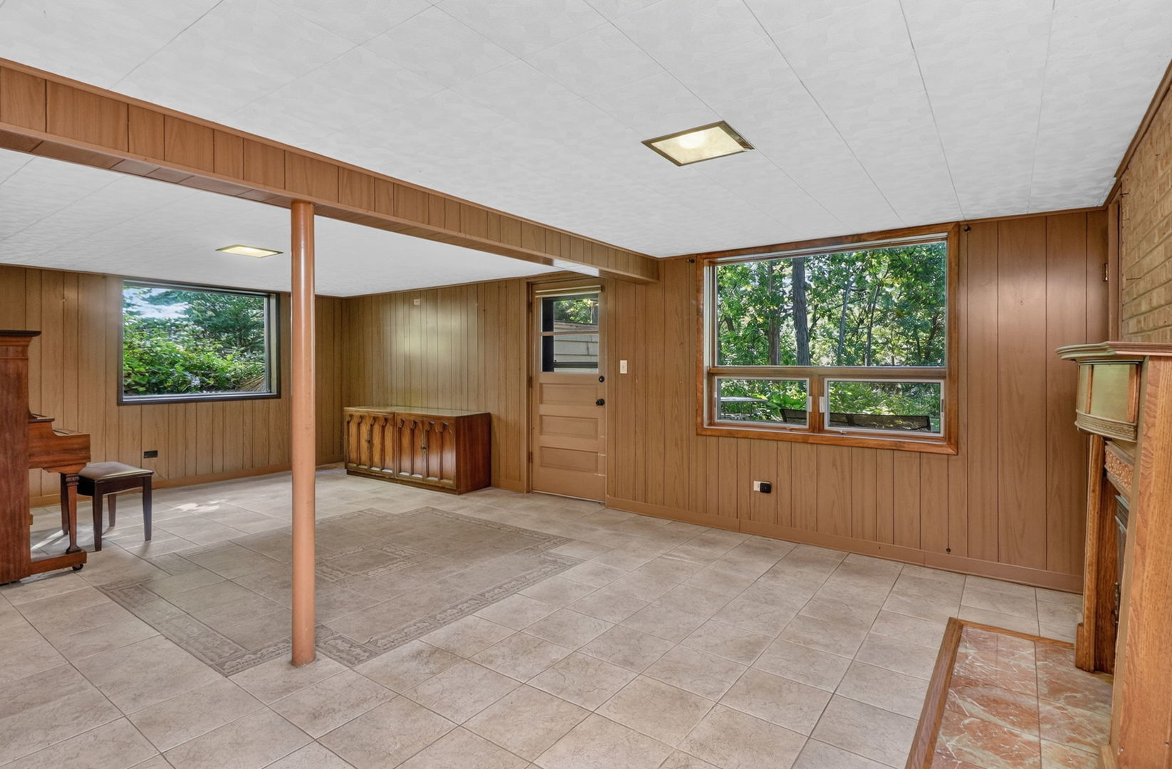 3700 Douglas Road Property Photo 27