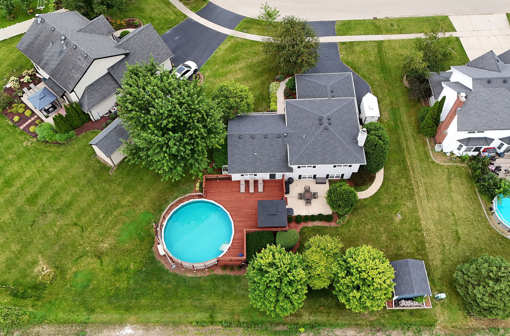 2715 Centurion Lane Property Photo 3
