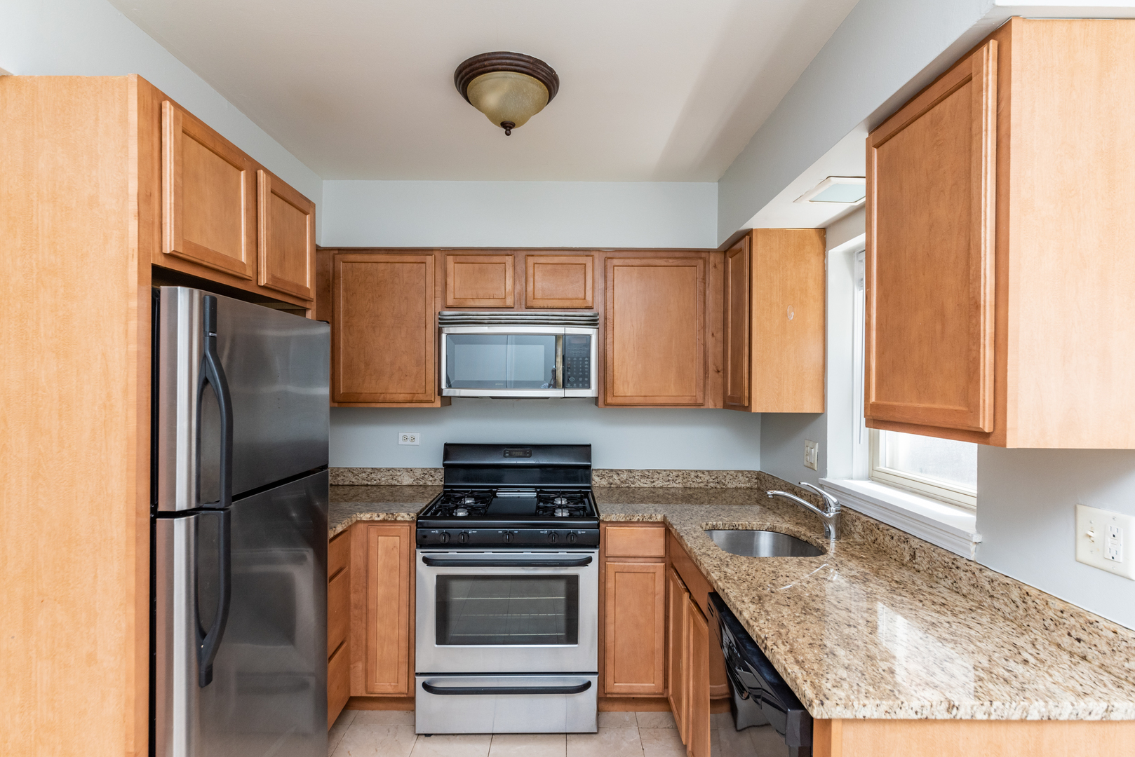 4540 N Wolcott Avenue 2e Property Photo 6