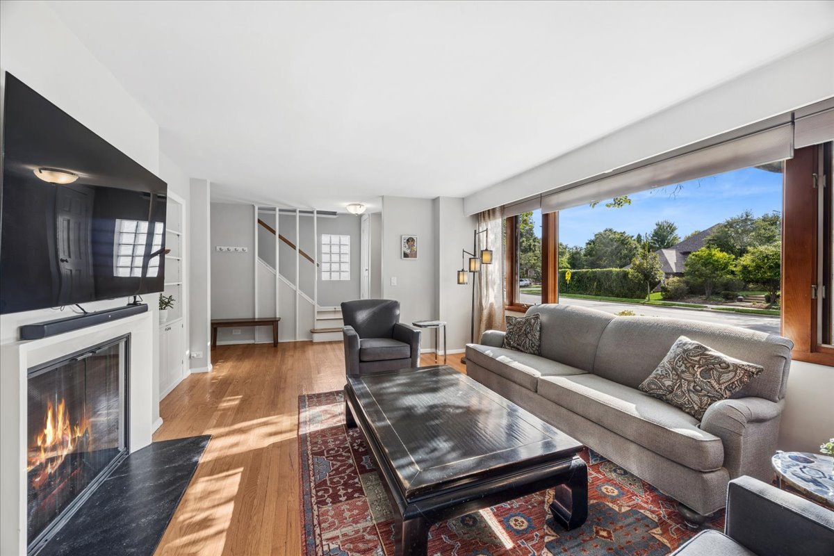 1100 N Oak Park Avenue Property Photo 4